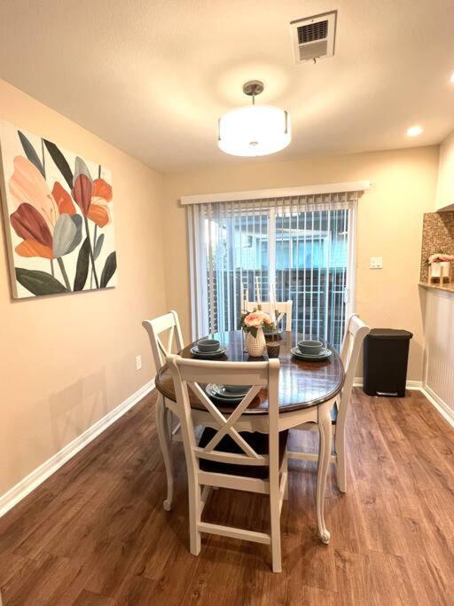 Lovely 2 Bedroom/2 Bath Houston, Heights/Galleria Ngoại thất bức ảnh